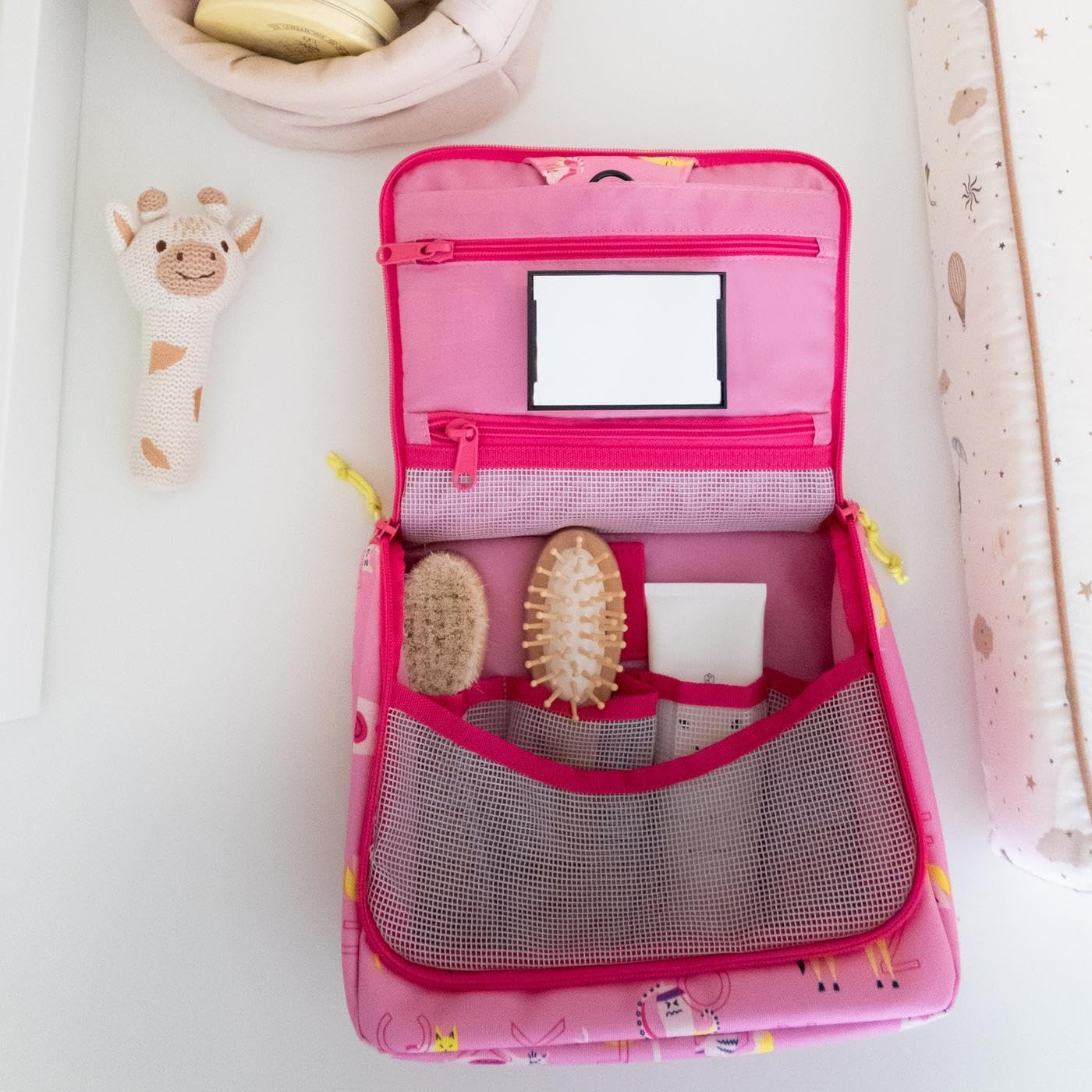 reisenthel-toiletbag-s-kids-pink-aufklappbarer-kinder-kulturbeutel-1-5-liter-mit image 5