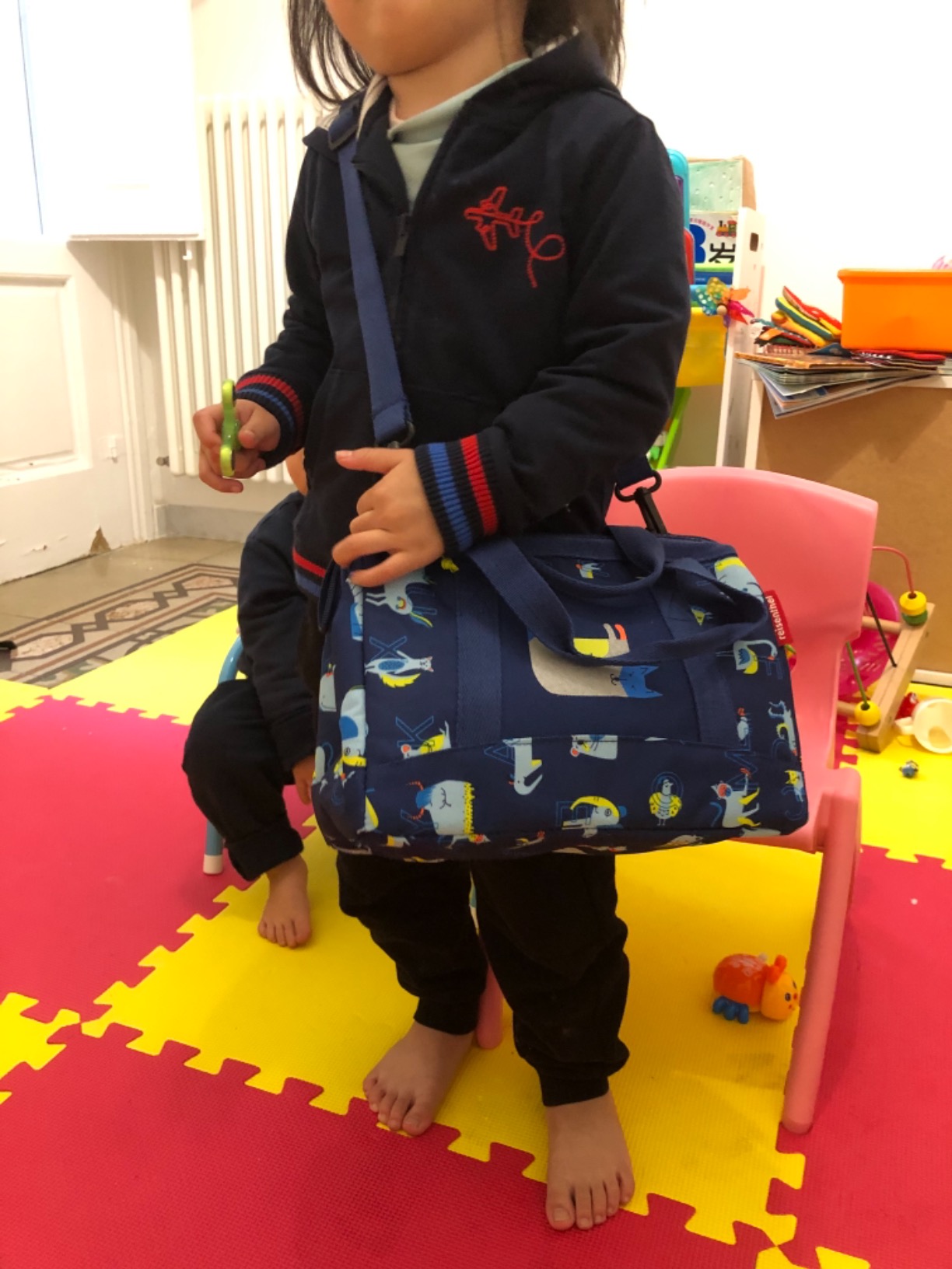 Endlich eine Reisetasche, die mein Sohn alleine tragen kann